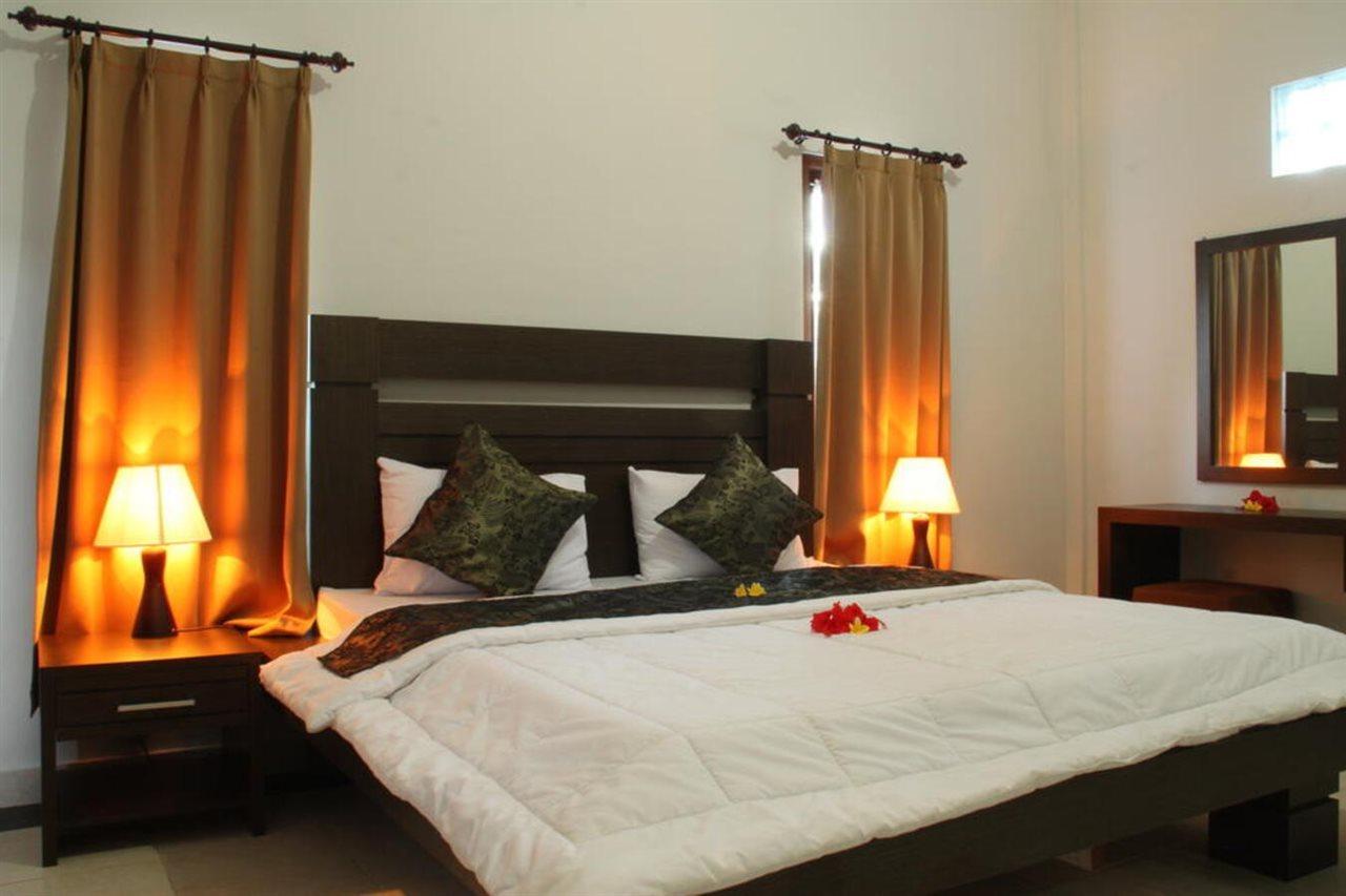 Aya Redpartner Guest house